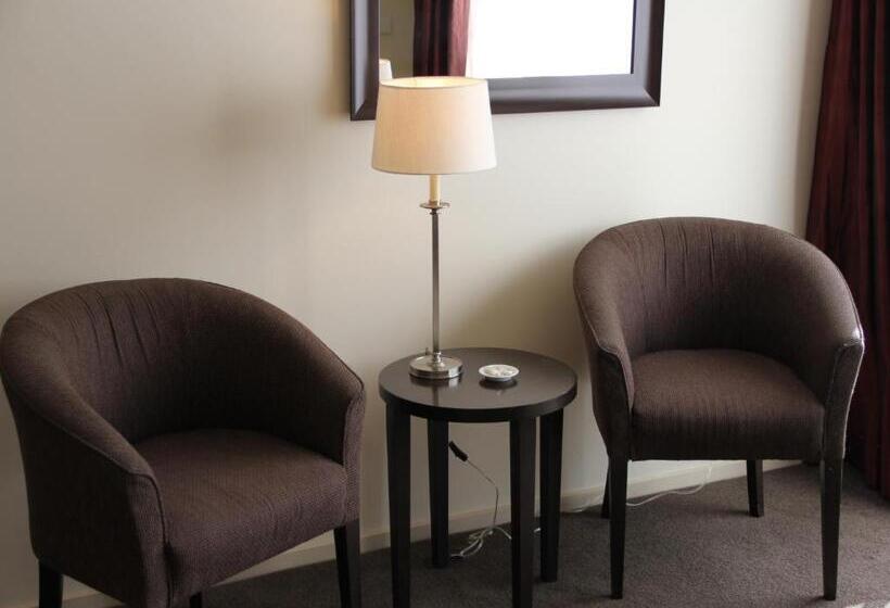 Студио Executive, Cedar Grove Motor Lodge