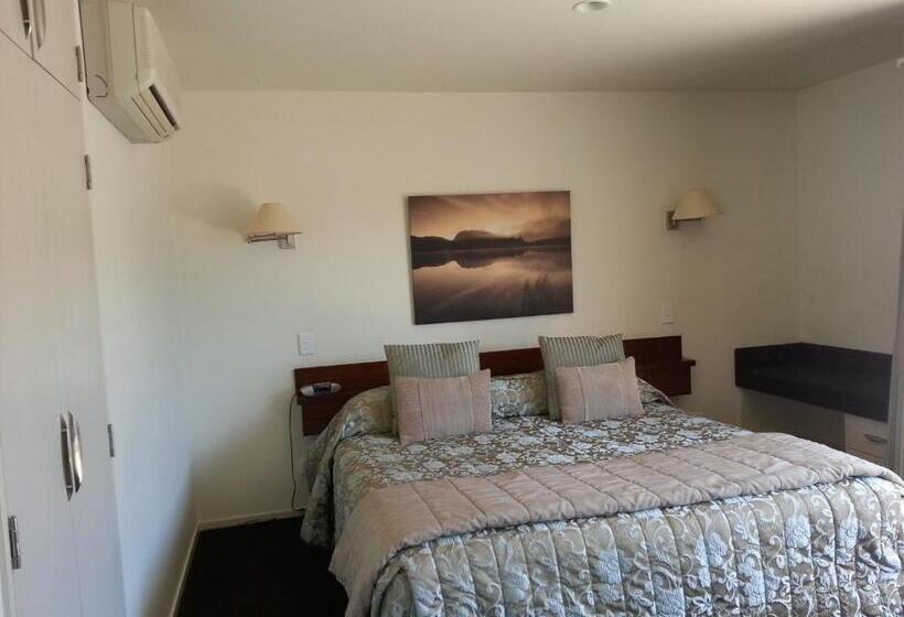 管理人员工作室, Cedar Grove Motor Lodge