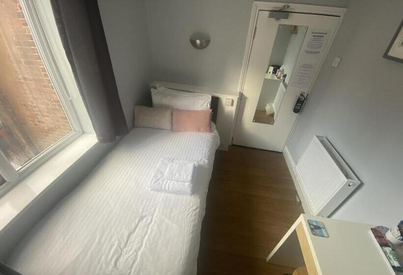 标准单人间, Grosvenor Place Guest House