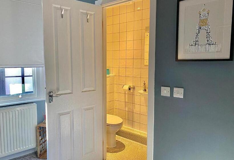 스탠다드 룸, Grosvenor Place Guest House