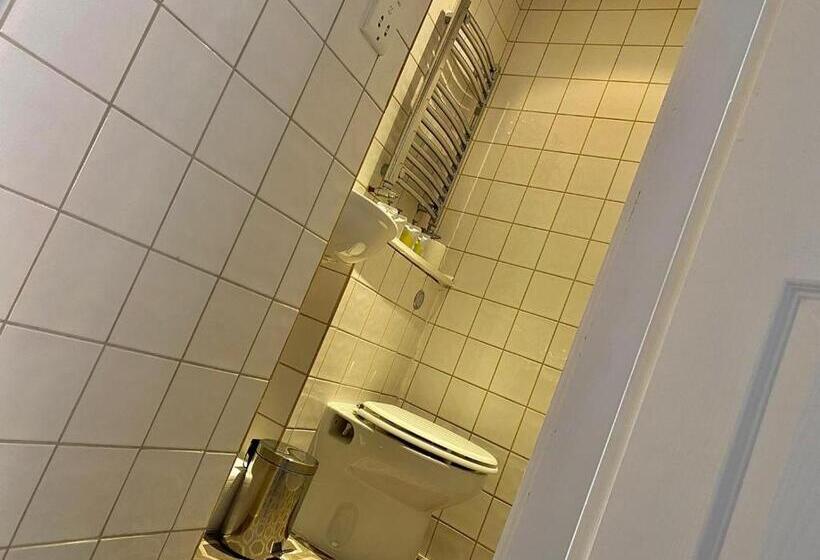 스탠다드 룸, Grosvenor Place Guest House