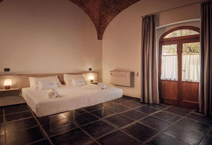 غرفة قياسية, Il Castello Di San Ruffino