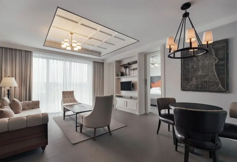 سوییت, Sugar Marina Hotel  Aviator  Phuket Airport