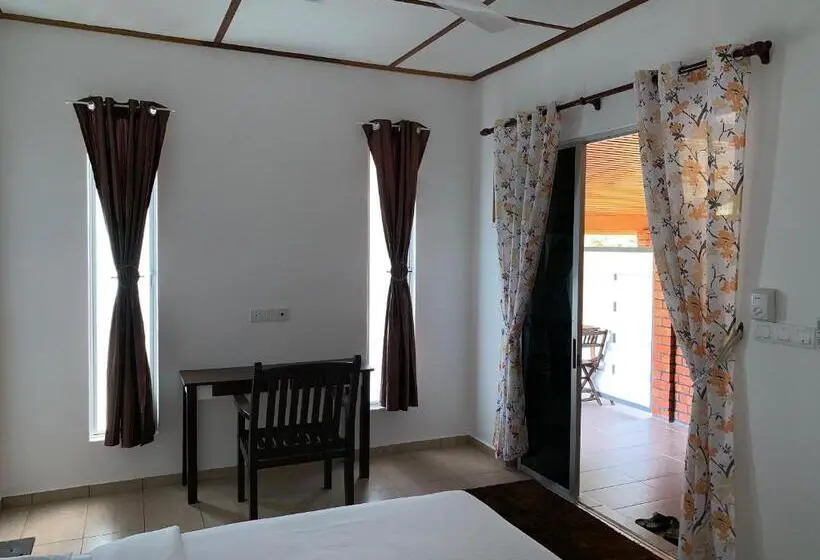 スイート, Hujung Kampung Resort