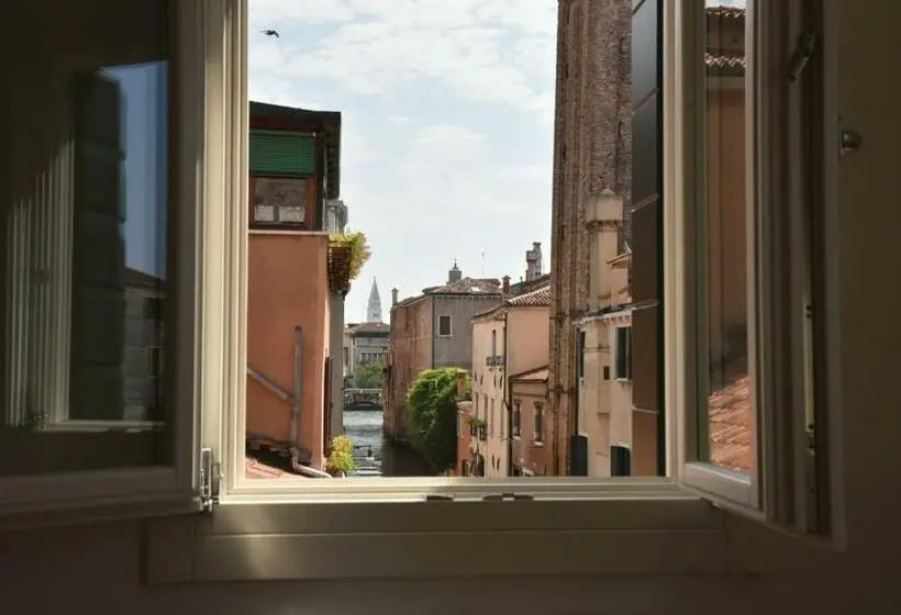 سوییت خانوادگی, Palazzetto Barnaba