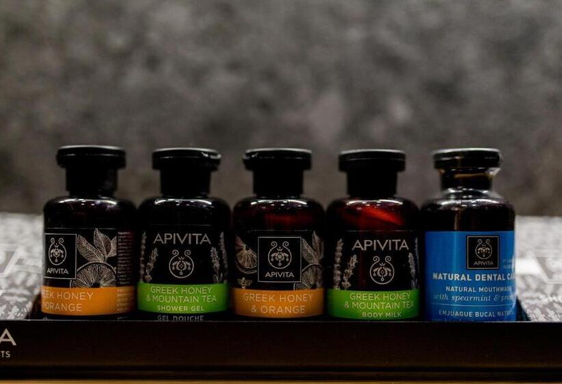 جناح سوبيريور, Naxian Secret