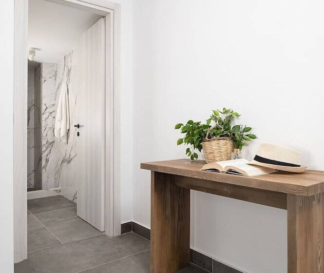 דירת חדר נוף לים, Stella Luxury Apartments