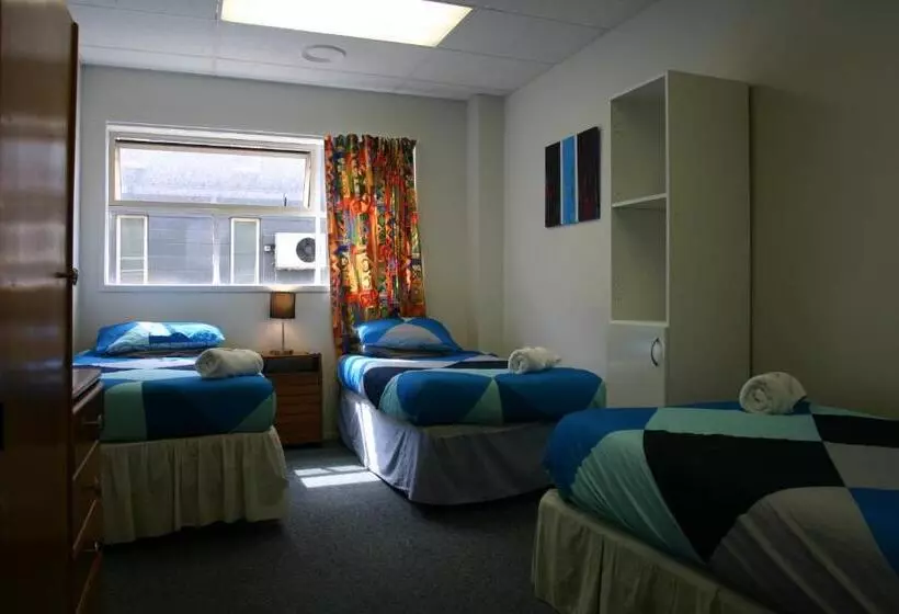 Habitació Quàdruple Estàndard, Backpackers Central Hamilton