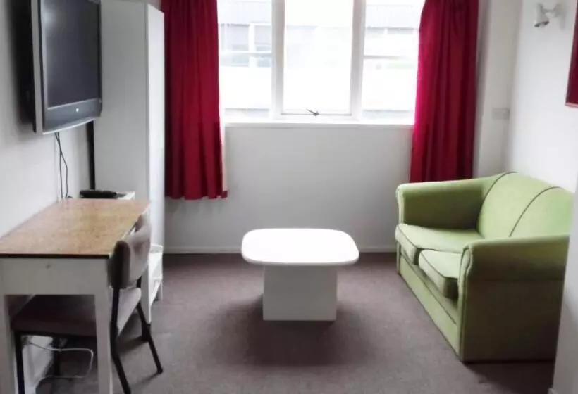 Suite, Backpackers Central Hamilton