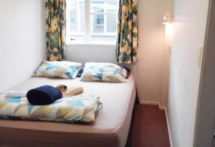 Suite, Backpackers Central Hamilton