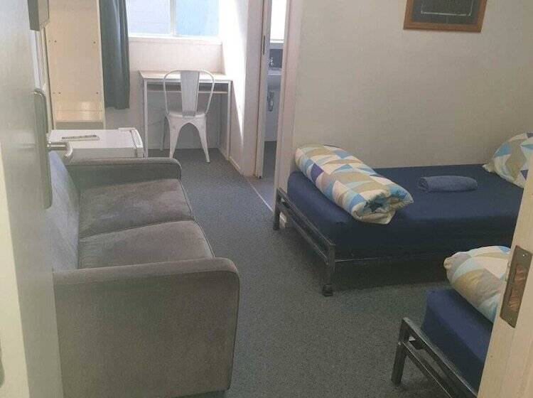 스탠다드 룸, Backpackers Central Hamilton
