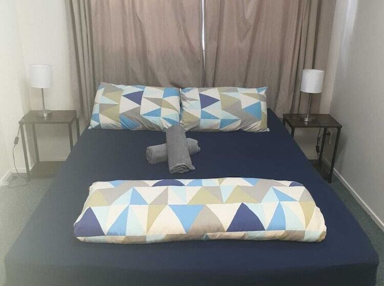 Quarto Estandar, Backpackers Central Hamilton
