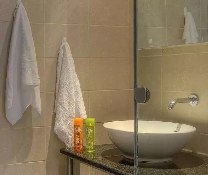استودیوی استاندارد, Heri Heights Hotel Apartments, Surestay Collection By Best Western