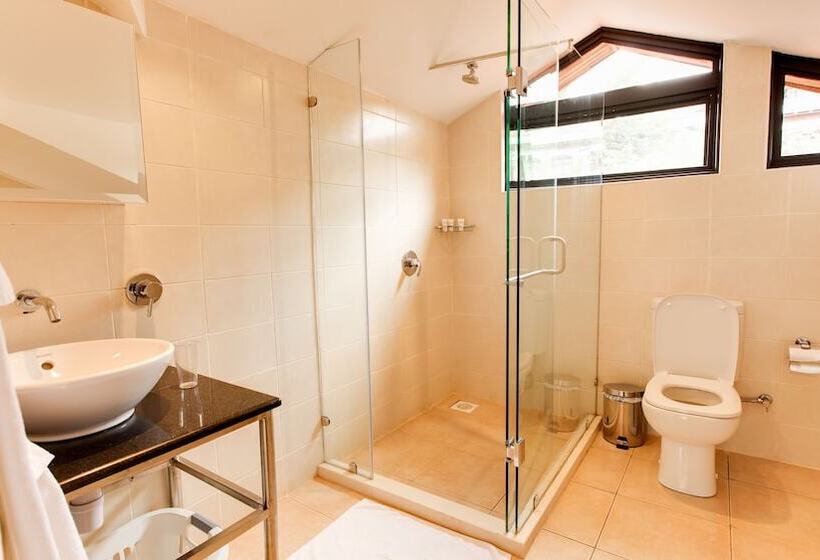 스탠다드 스튜디오, Heri Heights Hotel Apartments, Surestay Collection By Best Western