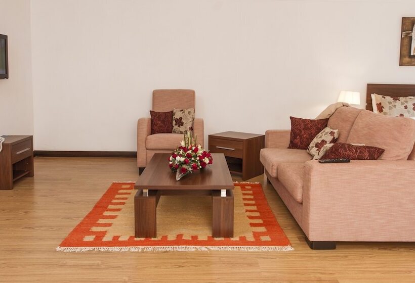 스탠다드 스튜디오, Heri Heights Hotel Apartments, Surestay Collection By Best Western