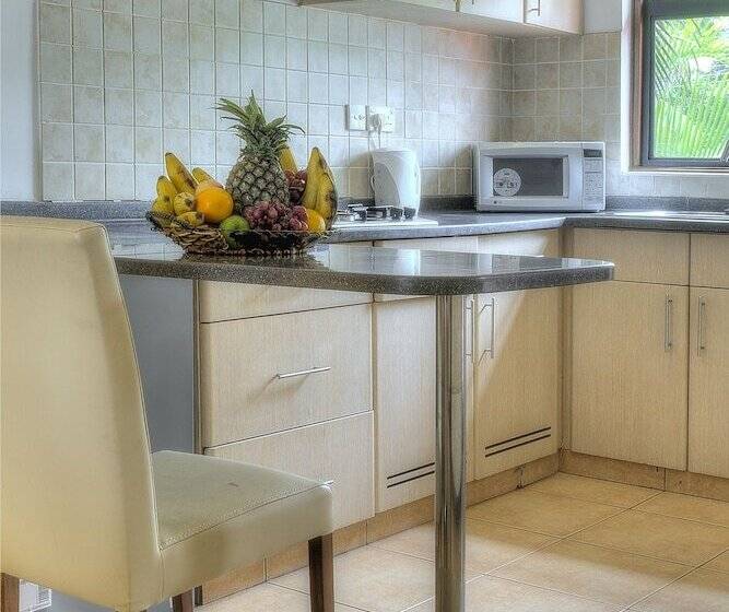 스탠다드 스튜디오, Heri Heights Hotel Apartments, Surestay Collection By Best Western