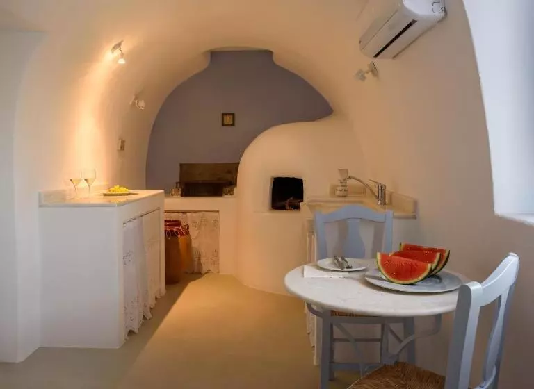 استودیوی استاندارد, Aghios Artemios Traditional Houses