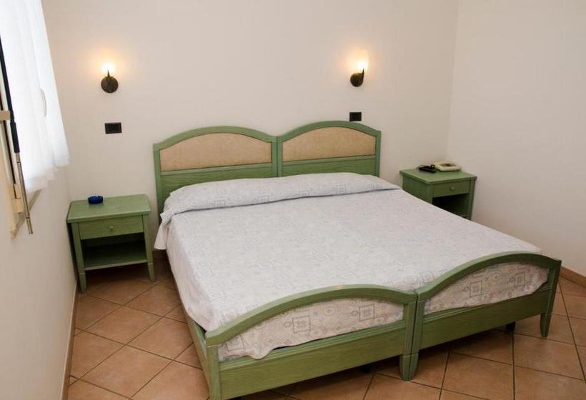 اتاق استاندارد, Albergo Cenni
