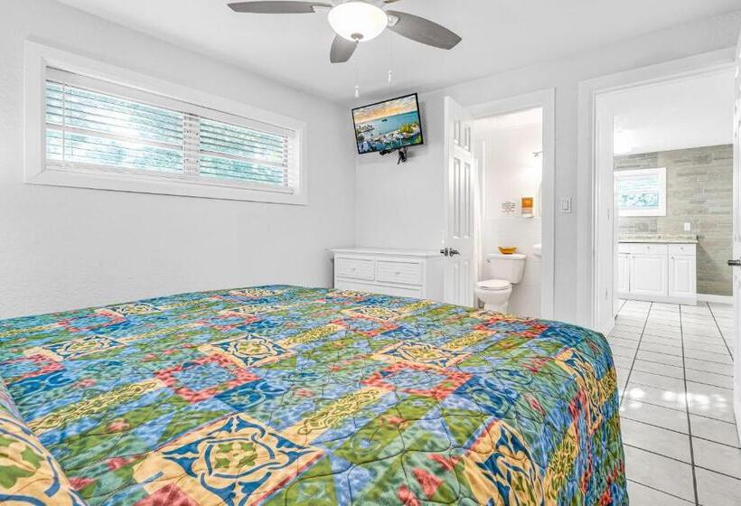 غرفة قياسية, Blackfin Resort And Marina