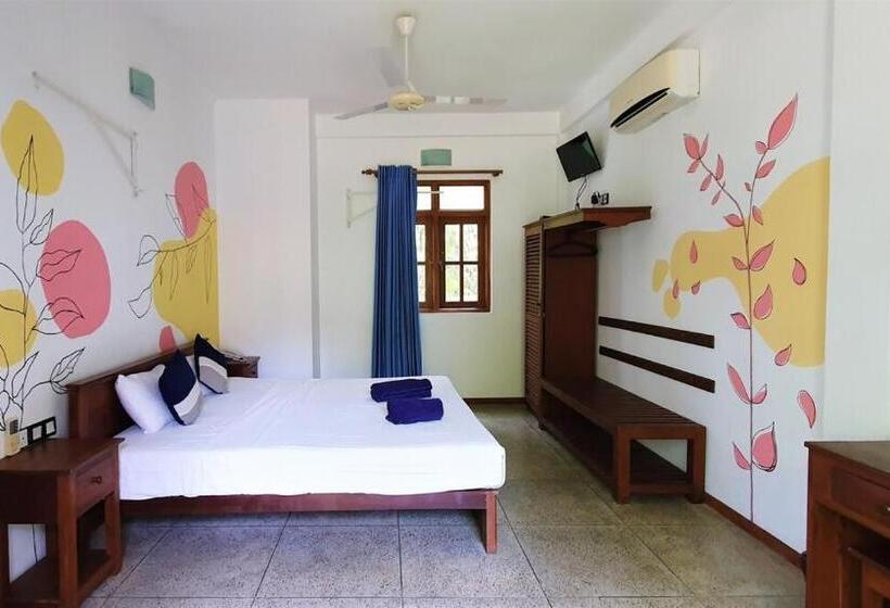 Номер Стандарт с Балконом, Blue Turtle