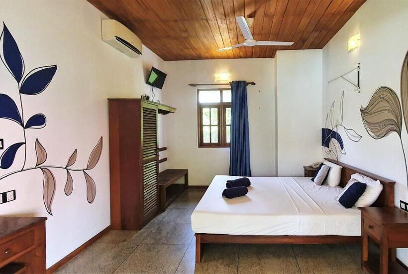 Номер Стандарт с Балконом, Blue Turtle