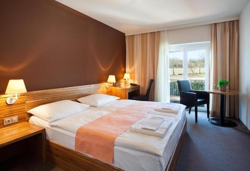 اتاق استاندارد, Casino & Hotel Admiral Kozina