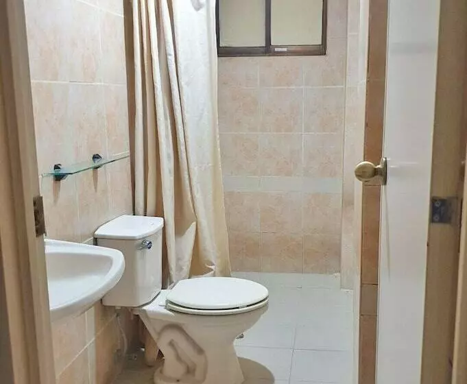 エコノミールーム, City Corporate Inn