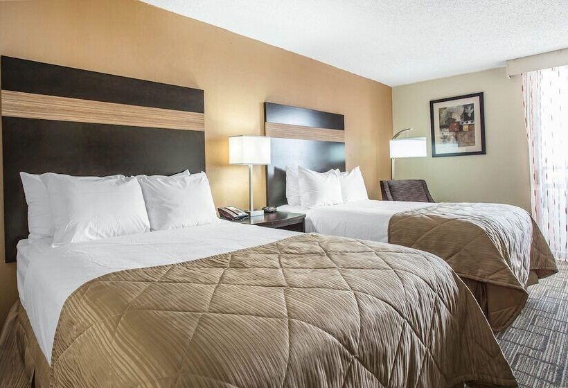 Номер Стандарт 2 Двуспальные Кровати, Clarion Hotel Fort Mill Near Amusement Park