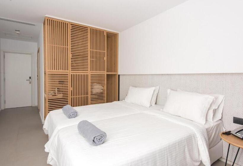 Superior swim-up room, Enorme Ammos Beach Resort