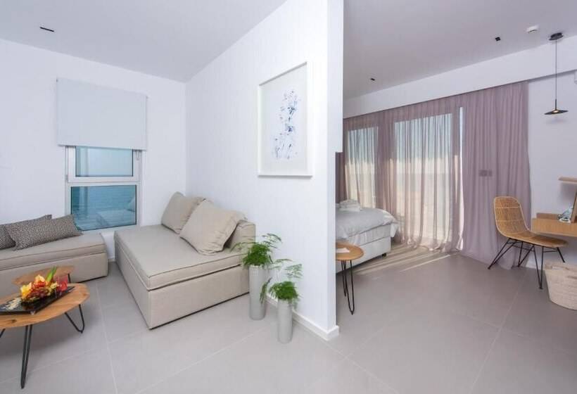 小型套房带海景, Enorme Ammos Beach Resort