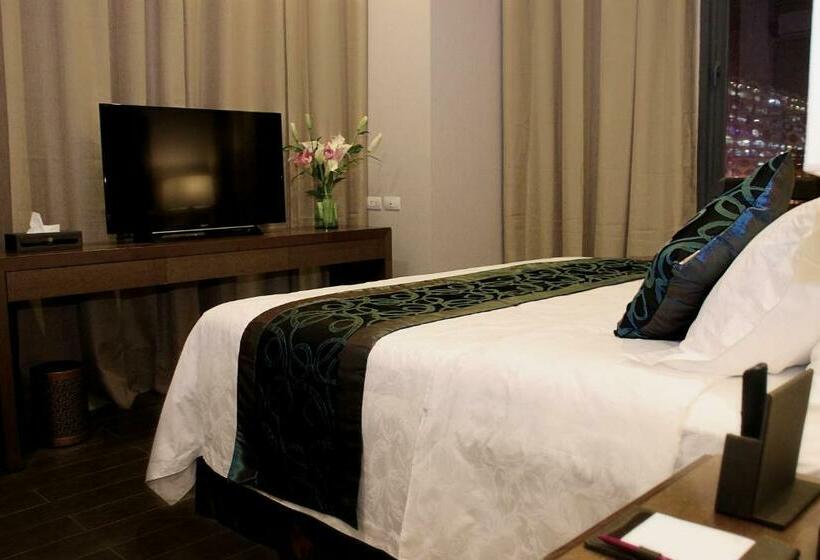Номер Superior, Golden Phoenix Hotel   Manila