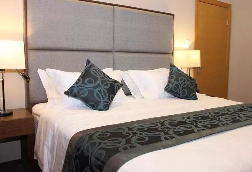 キングサイズベッドのデラックスルーム, Golden Phoenix Hotel   Manila