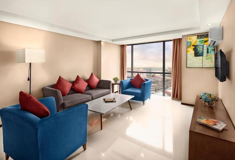 اتاق اجرایی با تخت بزرگ, Golden Phoenix Hotel   Manila