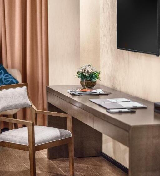 Номер Superior, Golden Phoenix Hotel   Manila