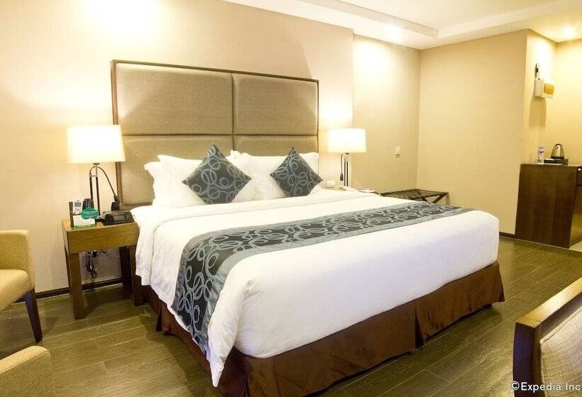 اتاق لوکس, Golden Phoenix Hotel   Manila