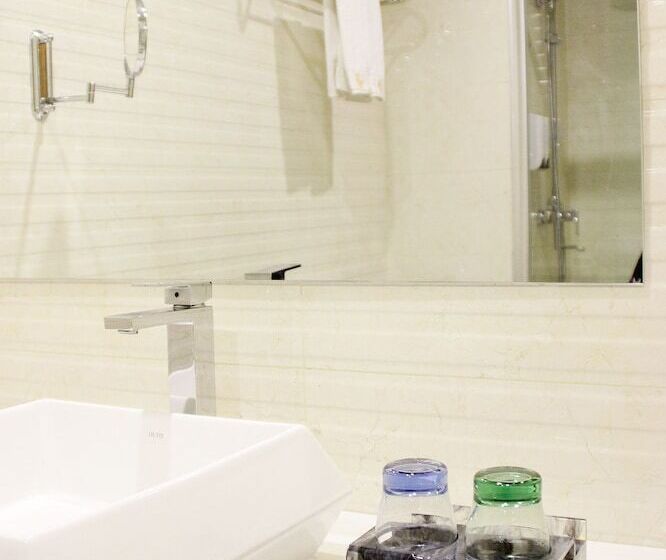 اتاق لوکس, Golden Phoenix Hotel   Manila