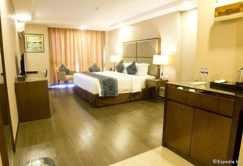 Номер Deluxe, Golden Phoenix Hotel   Manila