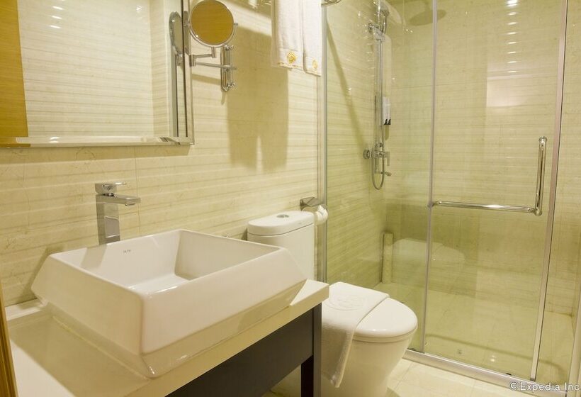 Люкс, Golden Phoenix Hotel   Manila