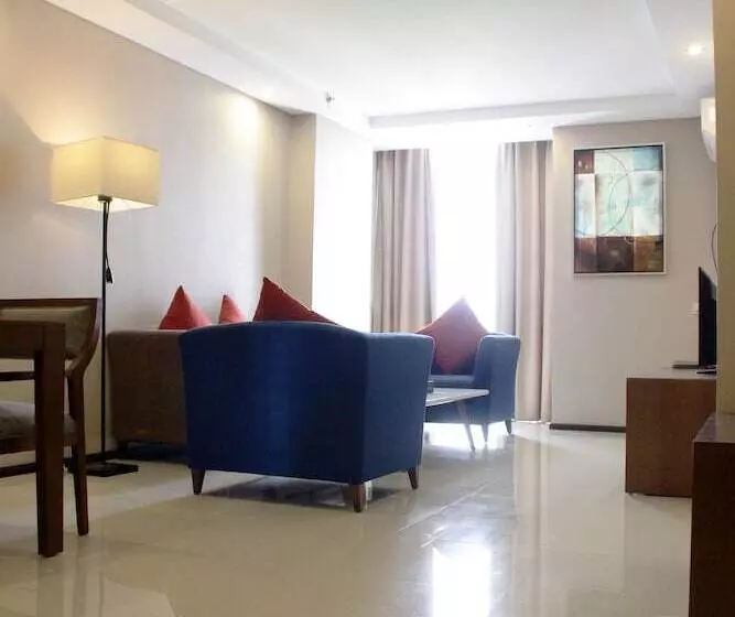 スイート, Golden Phoenix Hotel   Manila