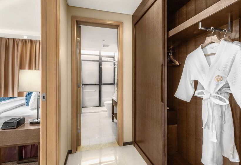 Номер Премиум, Golden Phoenix Hotel   Manila