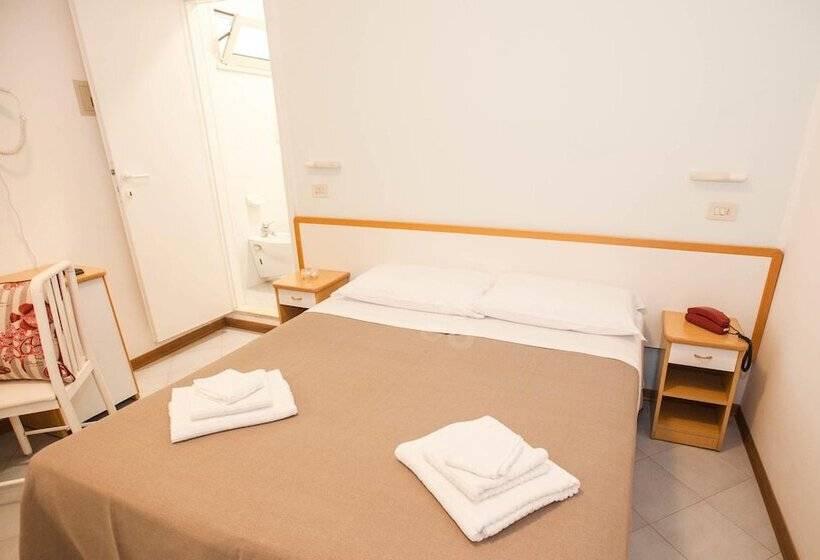 スタンダードルーム, Massimo