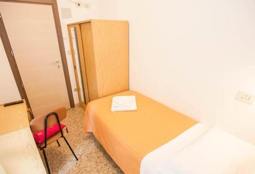 スタンダードシングルルーム, Massimo