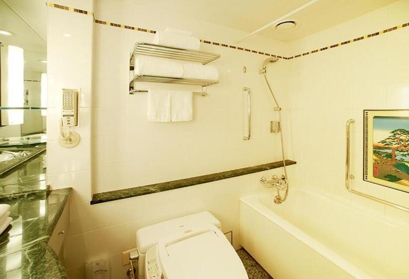 豪华三人间, New Otani Tokyo Garden Tower