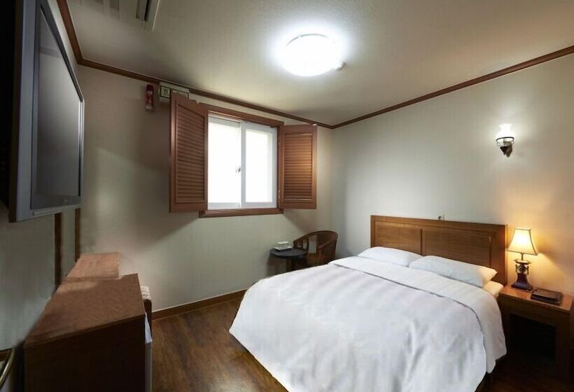 اتاق استاندارد, Noble