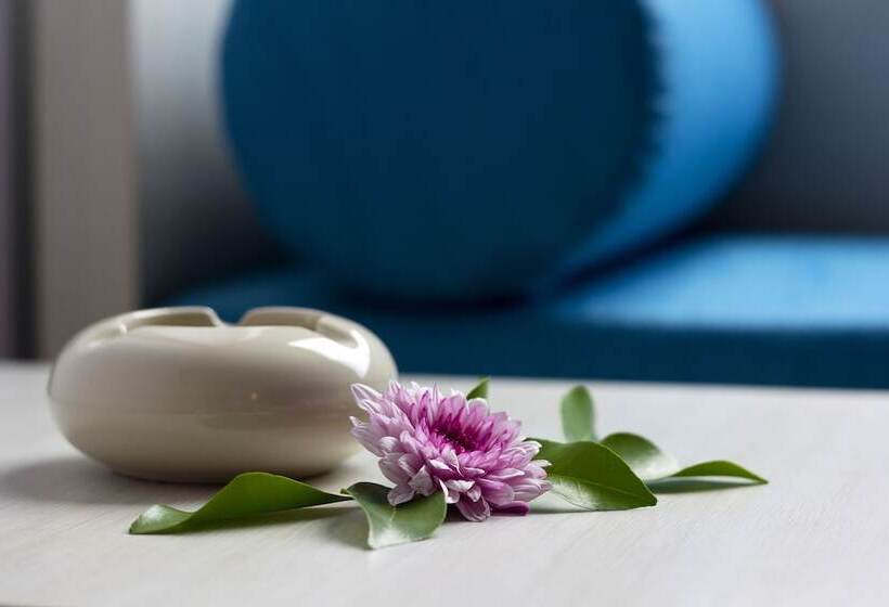 Номер Стандарт Вид на Город, On Hotel Phuket   Sha