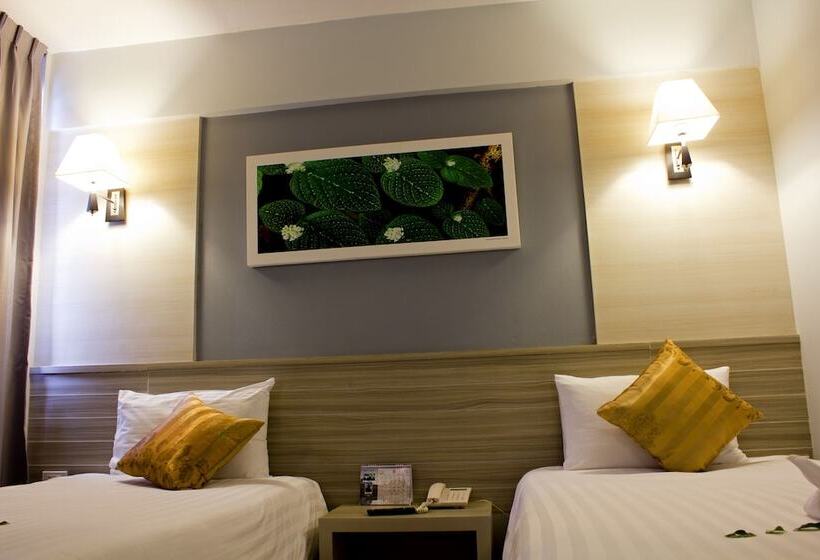 Номер Стандарт Вид на Город, On Hotel Phuket   Sha