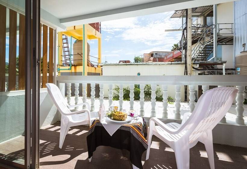 Номер Deluxe с Балконом, On Hotel Phuket   Sha
