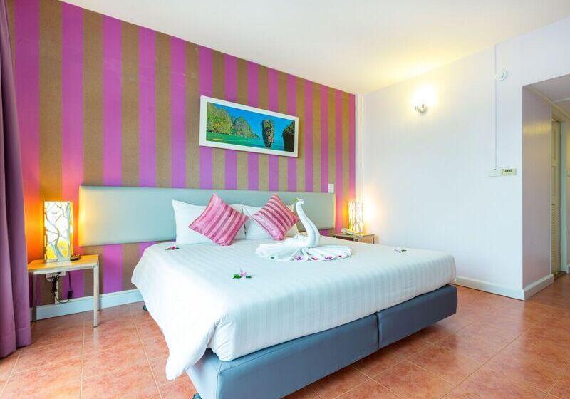 Номер Deluxe с Балконом, On Hotel Phuket   Sha