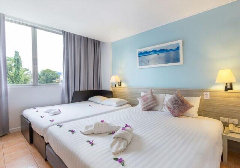 수피리어 패밀리 룸, On Hotel Phuket   Sha