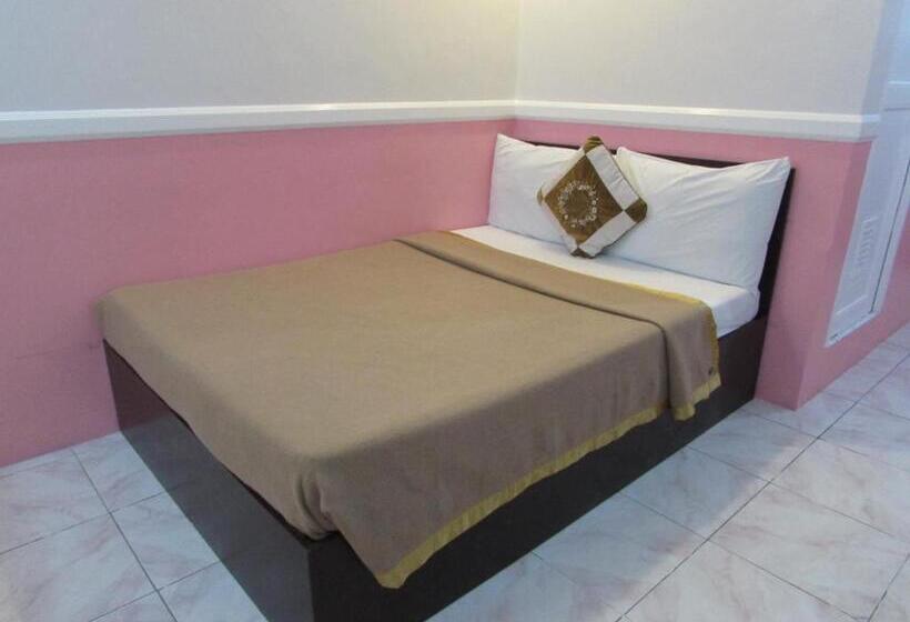 اتاق استاندارد, Oyster Plaza